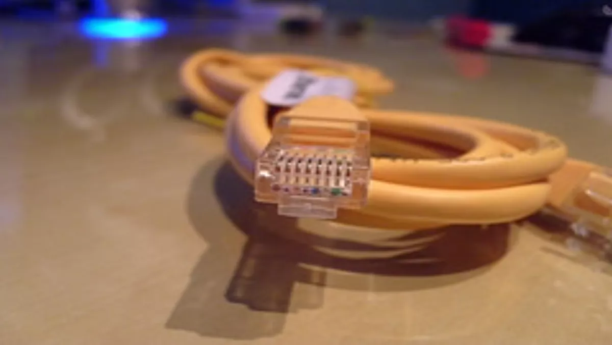 Govt broadband plans miss out 100,000 students