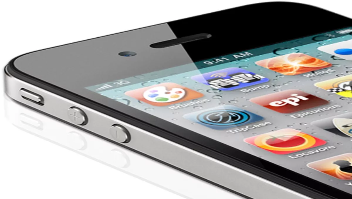 iPhone 4 goes contract free