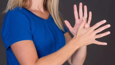 New online resource to teach sign language