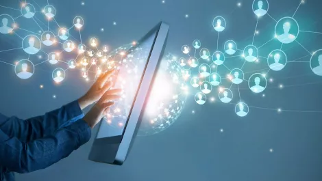 Slack launches global services partner program