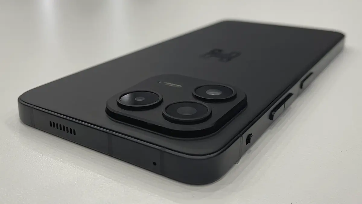 HIROH unveils privacy smartphone with dual kill switches, USD $999